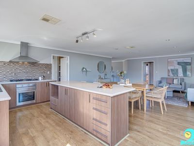 44 Cave Loop, Yanchep