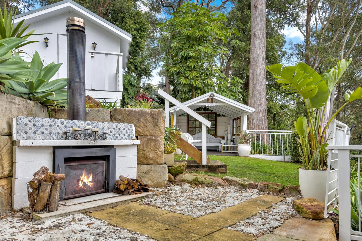 10 Mondy Crescent, Avoca Beach