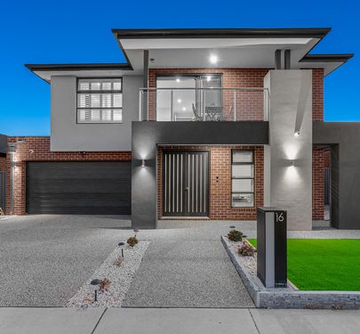 16 Atrani Avenue, Berwick