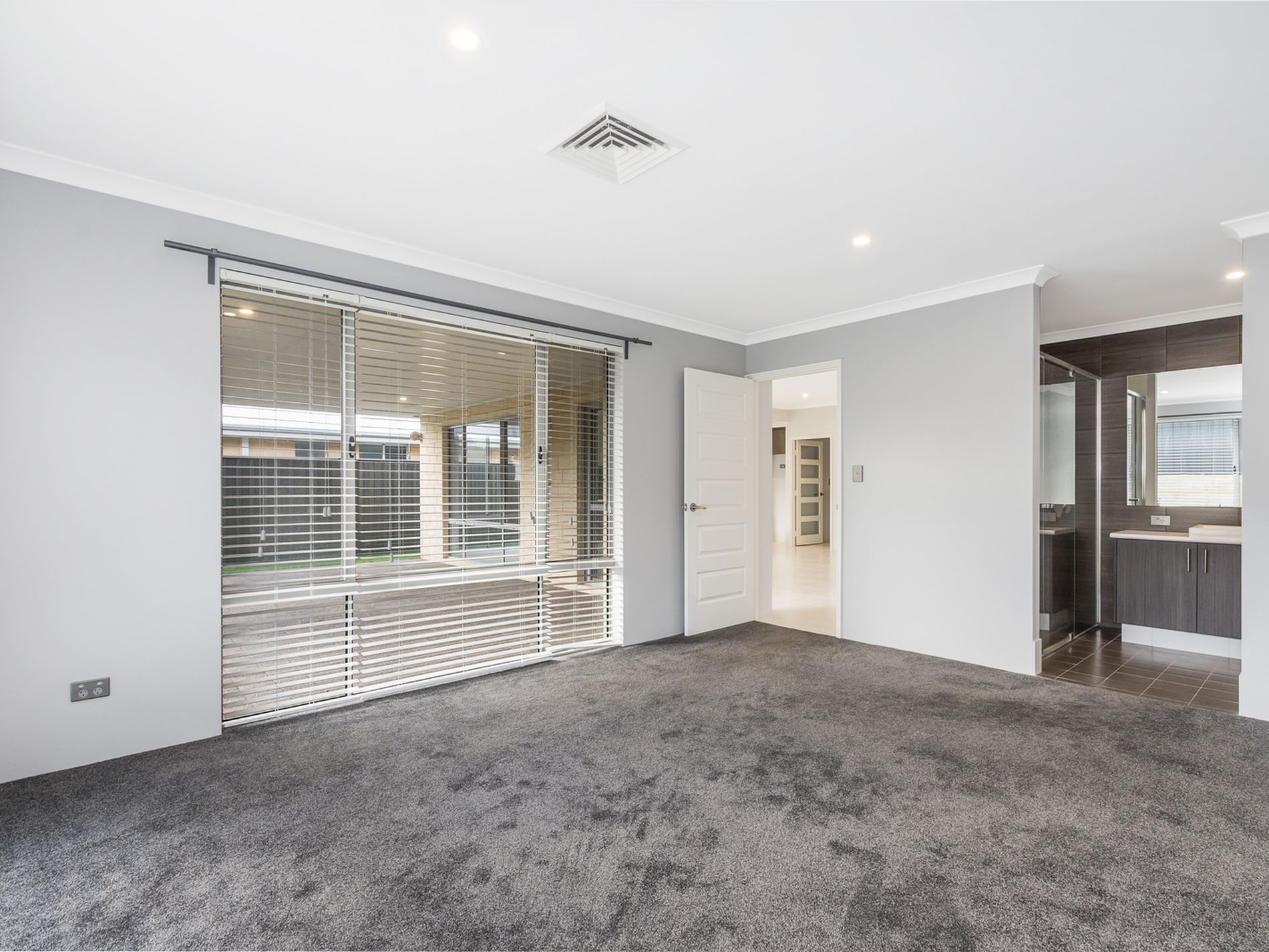 60 Bunker Crescent, Yanchep