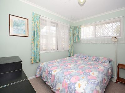 73 LIMPUS STREET, Urangan