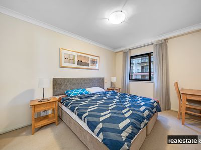 102 / 126 Mounts Bay Road, Perth