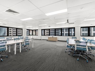 32 / 97 Creek Street, Brisbane City