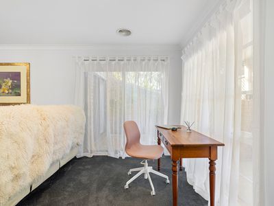 4 / 11 Eric Fenning Drive, Surf Beach