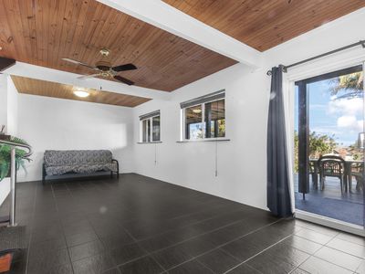 107 Noble Parade, Dalmeny