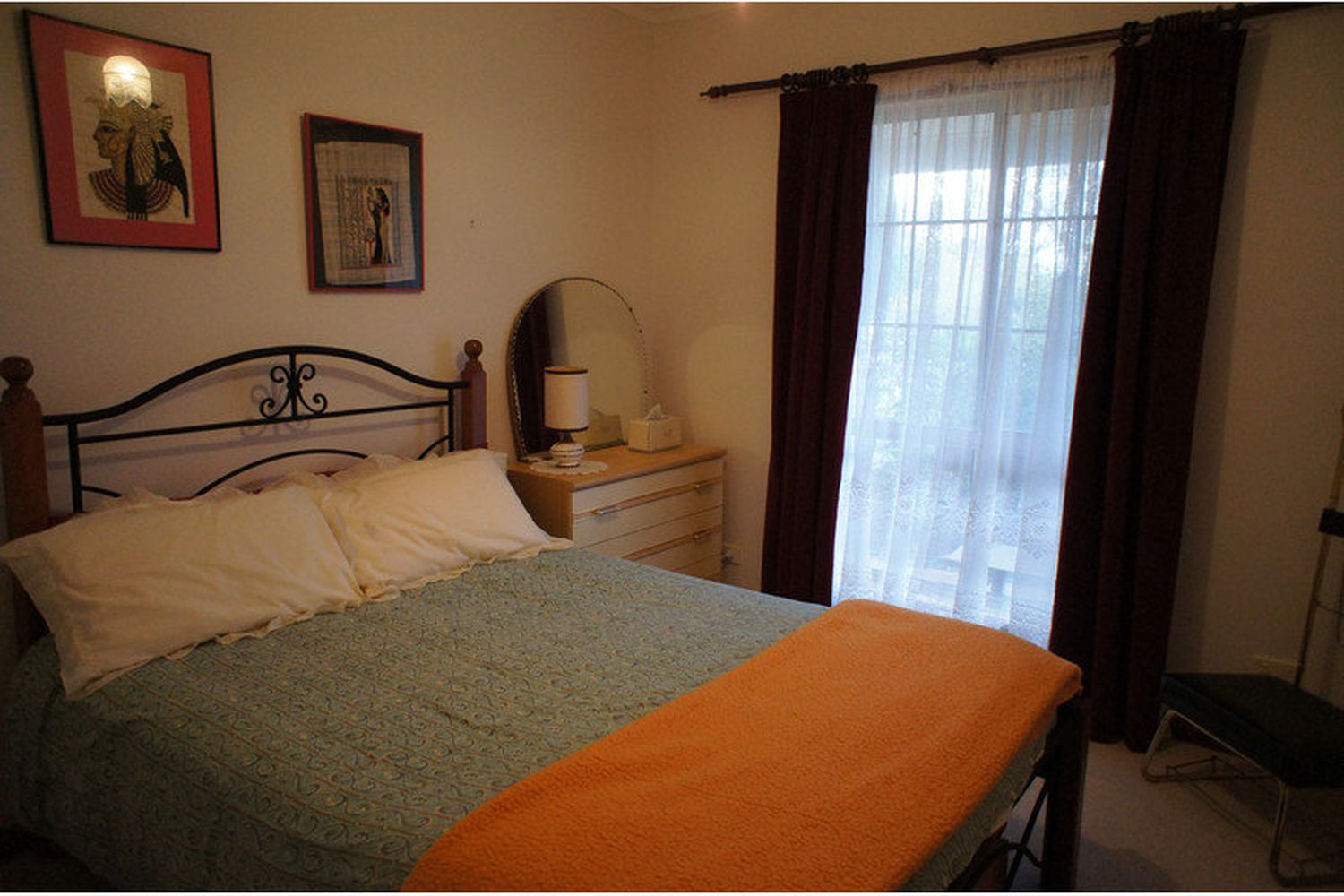 6 Lukin Court, Horsham