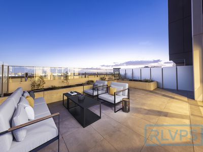 607D  / 2 Tannery Walk, Footscray