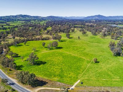 . Murray Valley Highway, Bonegilla