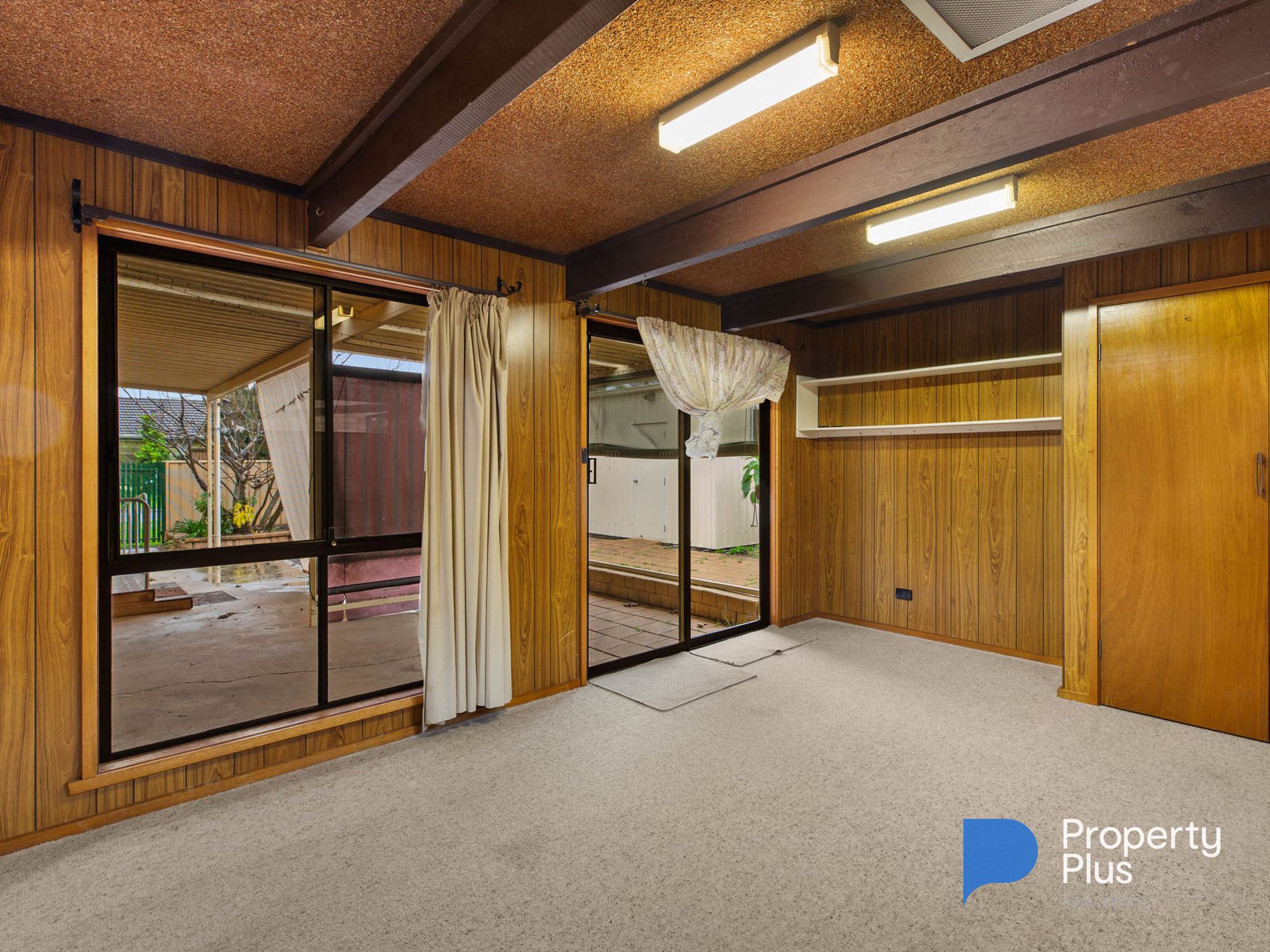154 MacKenzie Street West, Golden Square