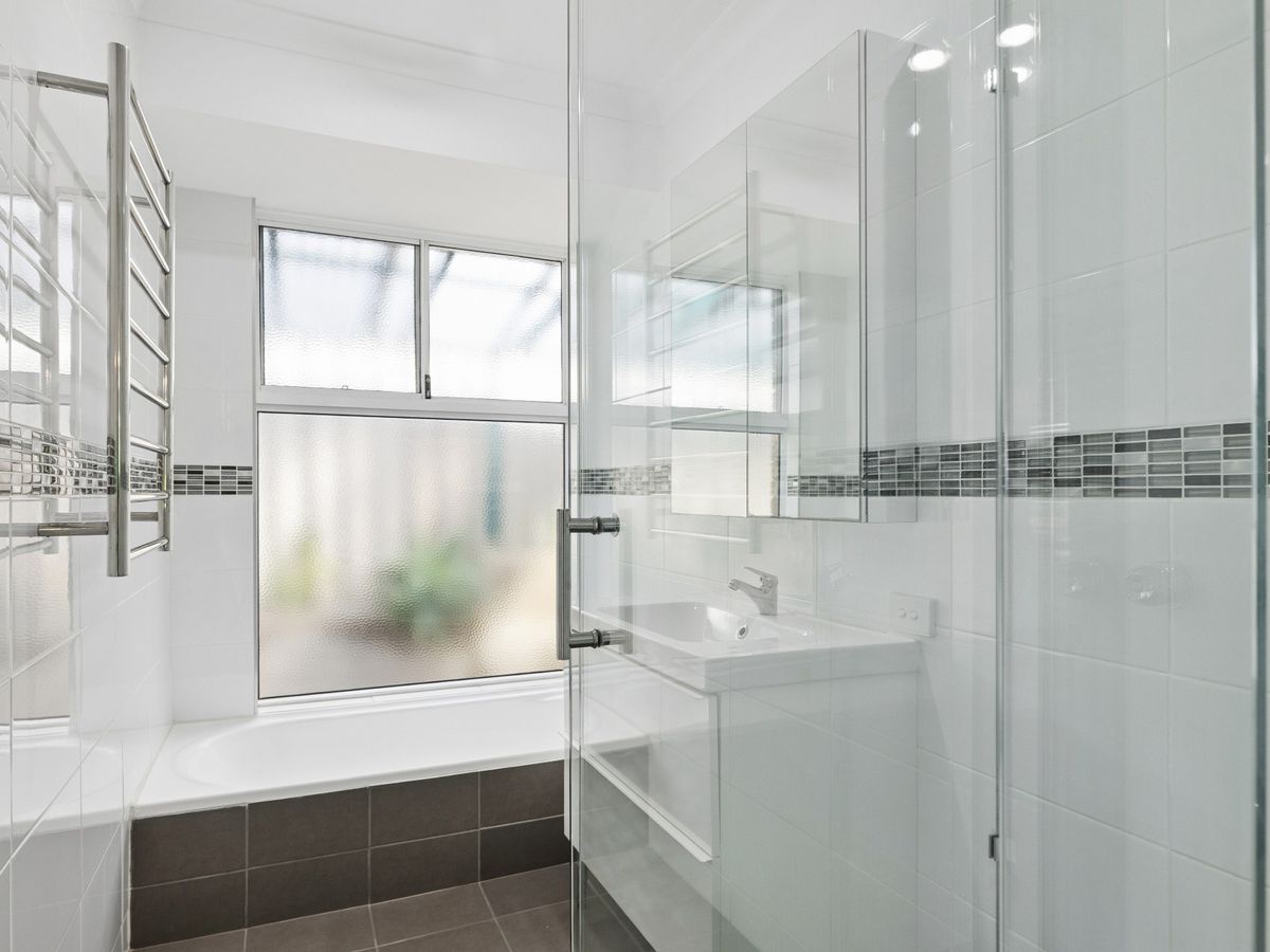 16 Ronsard Place, Yangebup