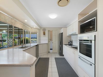 28 Urangan Court, Helensvale