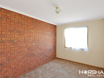 4 / 12 Remlaw Road, Horsham