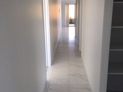 2 / 23 Sharp Crescent, Branyan