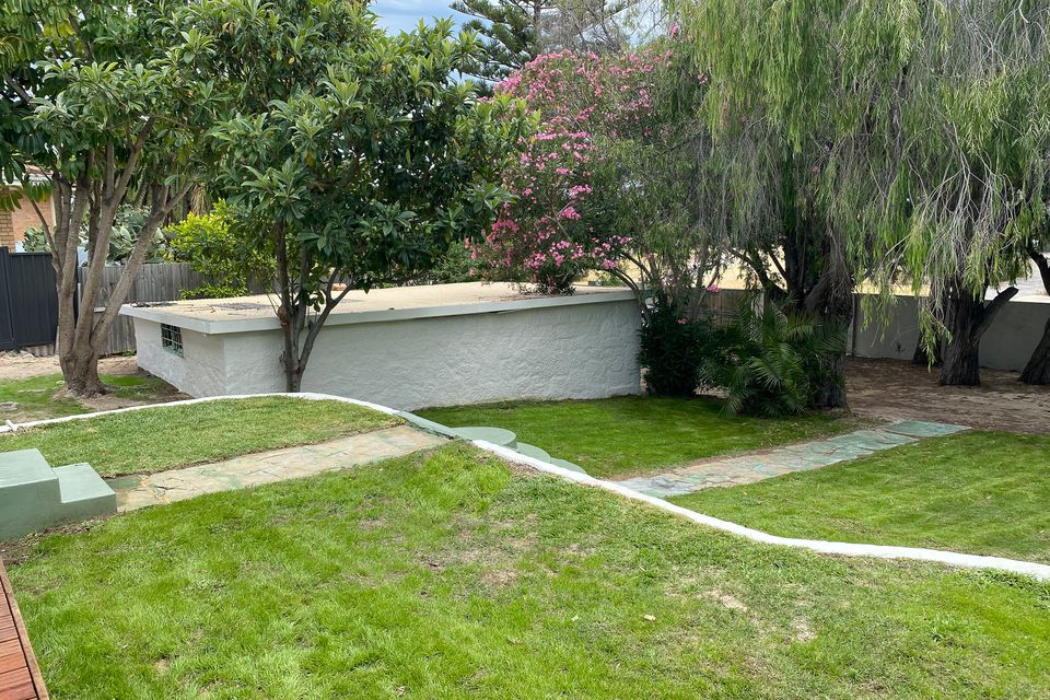 84 Safety Bay Rd, Shoalwater