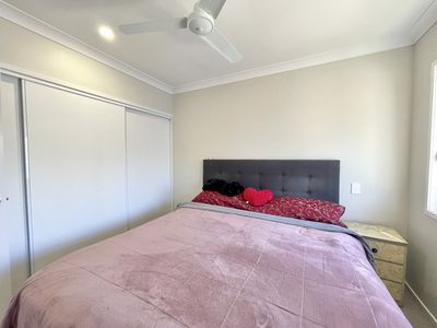 163 / 2-20 Island View Drive, Urangan