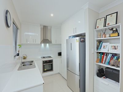 4/7 Mahlberg Avenue, Woodlands