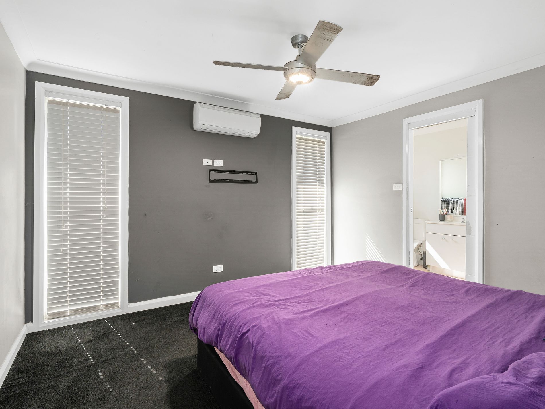 24 Peppermint Drive, Worrigee