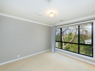 2 / 16 Kinkora Place, Queanbeyan