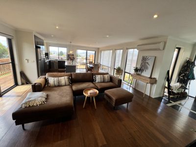 6 Chester Court, Chigwell