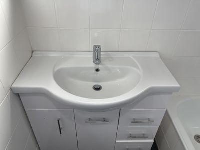 2 / 63 Rhodes Parade, Oak Park