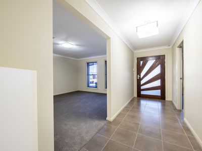 6 Waldorf Place, Dubbo