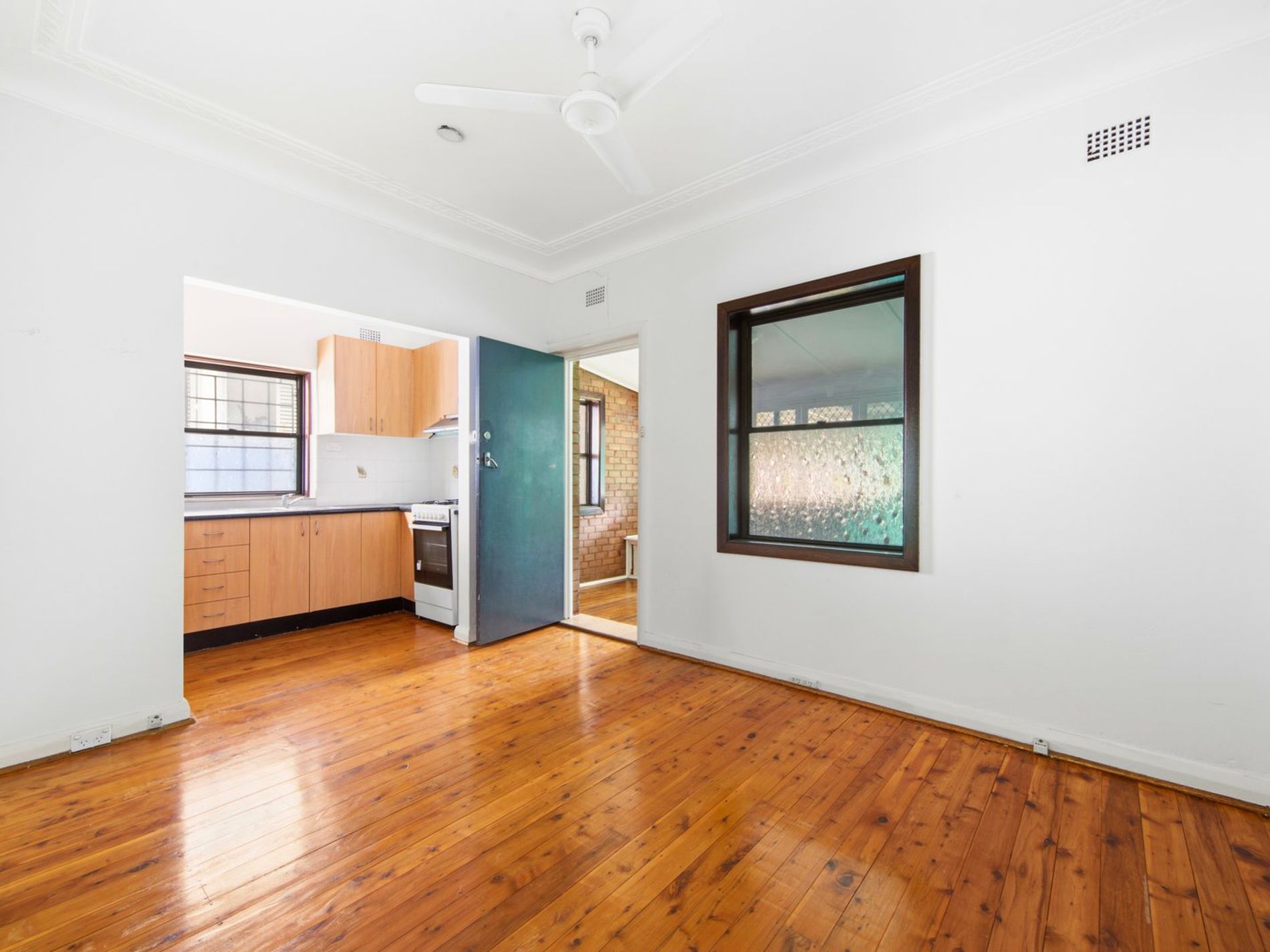 31 Blaxland Road, Rhodes