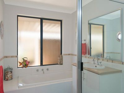 16 Vitali Crescent, Somerville