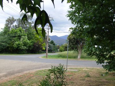 5 Wonnangatta Avenue , Tawonga South