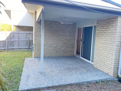 1 / 2a Groeschel Court, Goodna