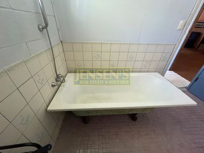 193 Woodchopper Road, Broughton