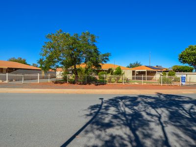 4 Yanderra Crescent, South Hedland