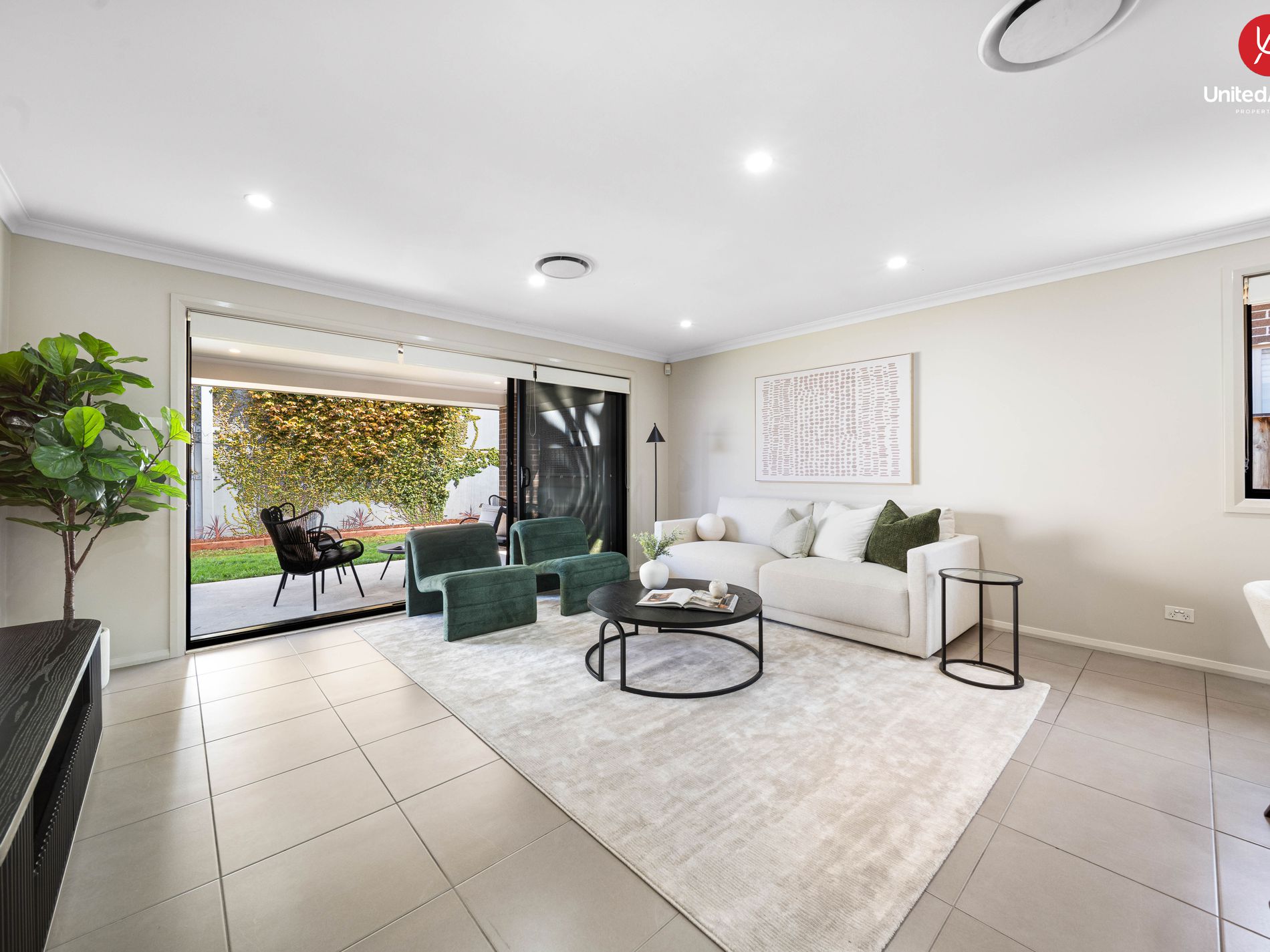 3 Dobroyd Drive, Elizabeth Hills