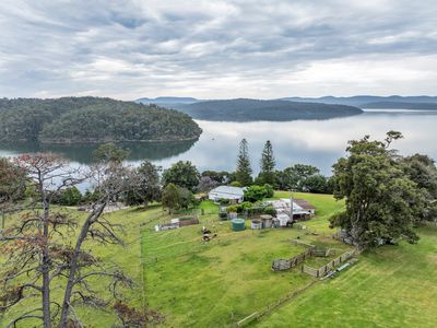 329 Lakeside Drive, Mallacoota