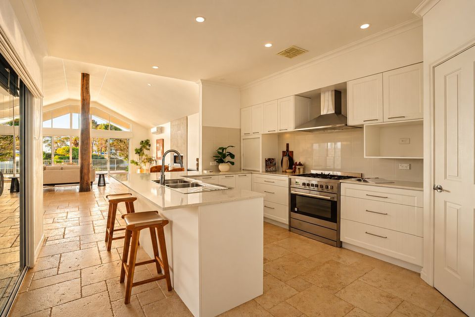 8B Fletcher Street, Rockingham