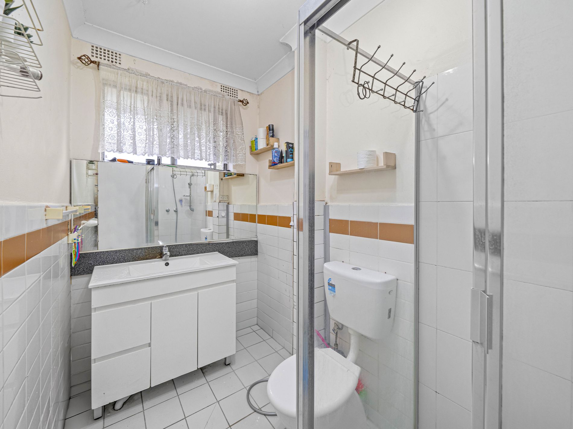 4 / 48-50 Hampden Road, Lakemba