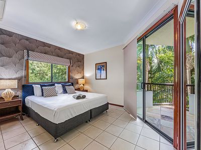 6 / 4 Golden Orchid Drive, Airlie Beach