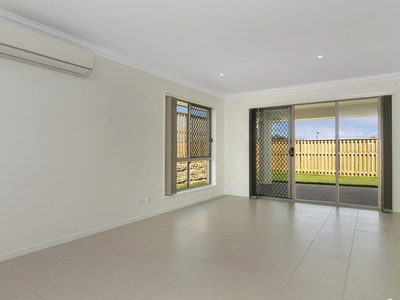 15 Giacco Street, Pimpama