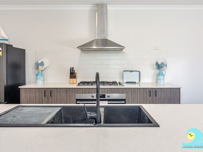 144 Myrlea Trail, Alkimos