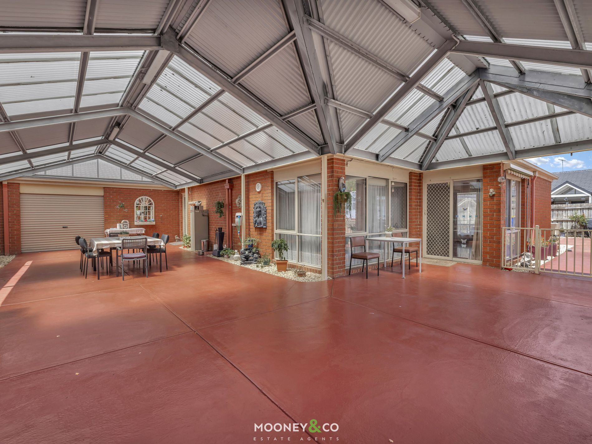 53 Cherryhills Drive, Cranbourne