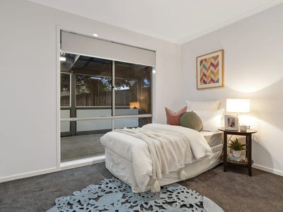 21 Dunn Crescent, Langwarrin
