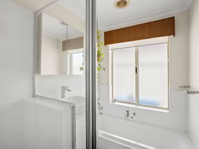 2 Anzio Court , Secret Harbour