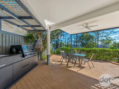15 Wilkie-King Avenue, Saratoga