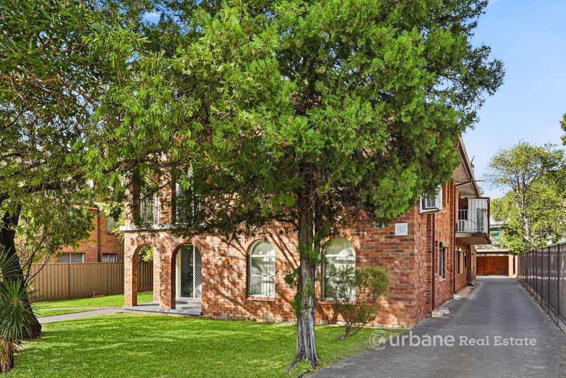 1 / 20 Bringelly Road, Kingswood