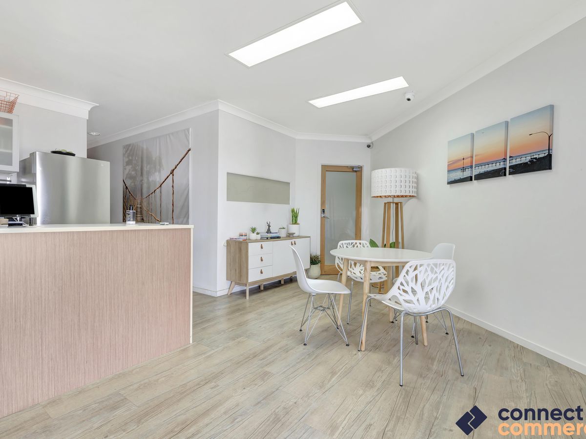 62-64 Siganto Drive, Helensvale