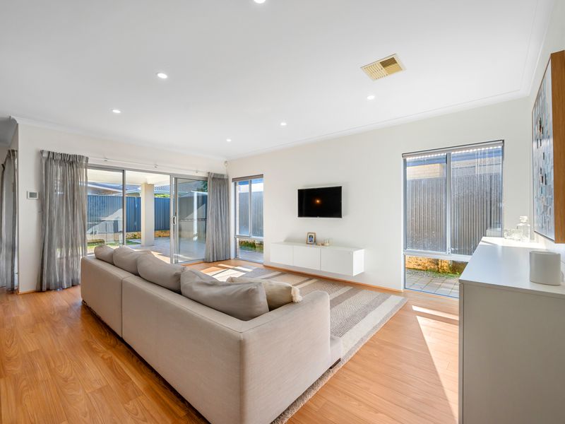 64 Serenity Street, Wellard