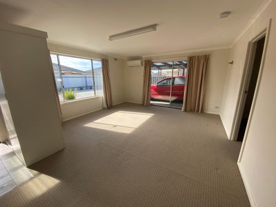 2 / 7 Church Street, Wynyard