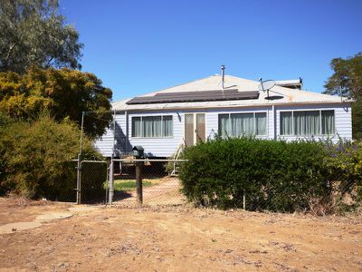 17 Wompoo Road, Longreach