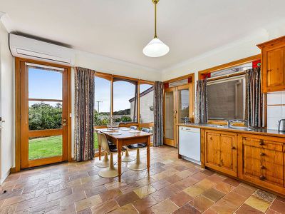 19 Chambers Street, Beachport