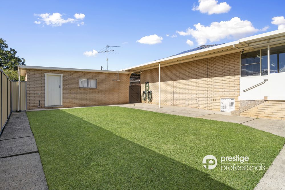 37 Edgecombe Avenue, Moorebank
