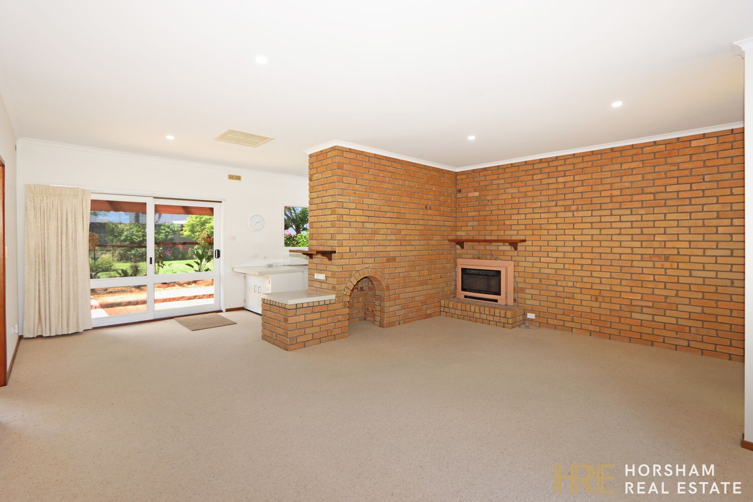1 Hoskin Court, Horsham